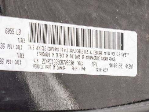 Used 2019 Chrysler Pacifica Limited image 35