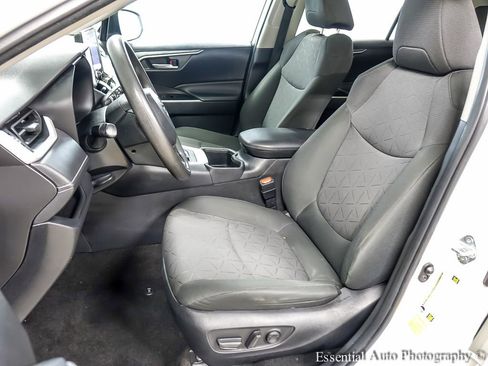 Used 2023 Toyota RAV4 XLE w/ Convenience Package AWD/4WD image 9
