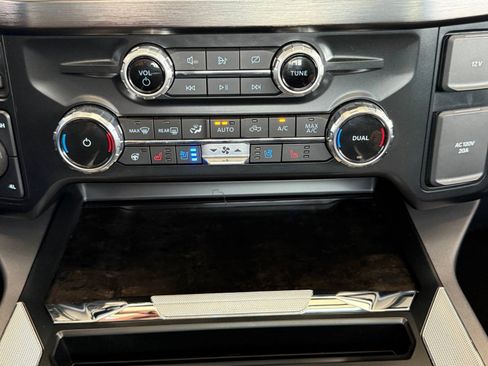 Certified 2024 Ford F250 Lariat w/ Lariat Ultimate Package AWD/4WD image 33