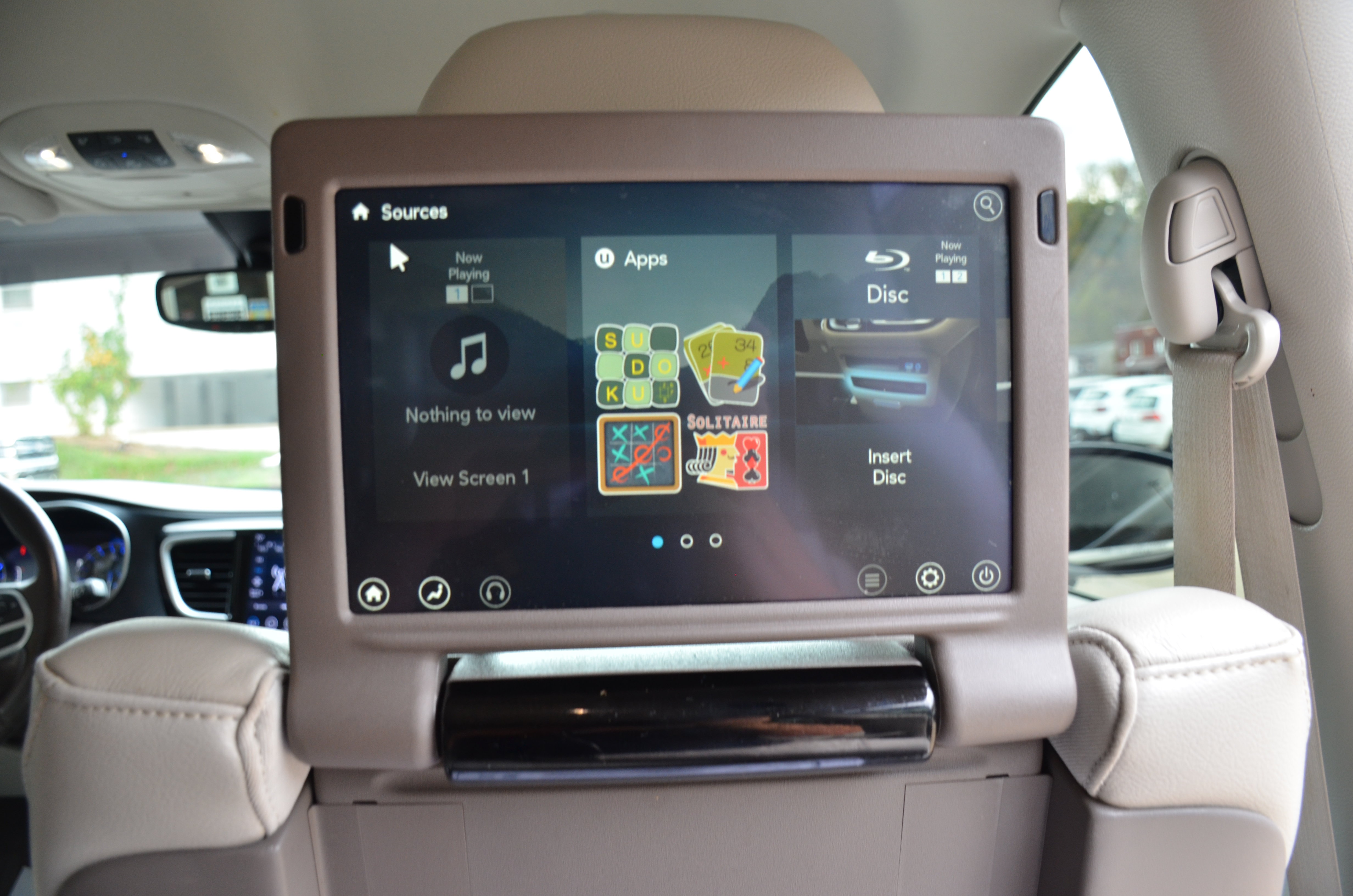Used 2020 Chrysler Pacifica Touring-L Plus FWD image 35