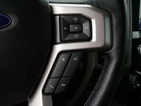 Used 2018 Ford F150 Lariat w/ Equipment Group 502A Luxury AWD/4WD image 25