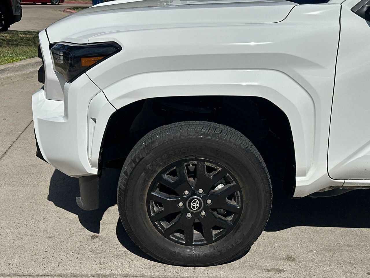 Used 2026 Toyota Tacoma SR5 AWD/4WD image 9