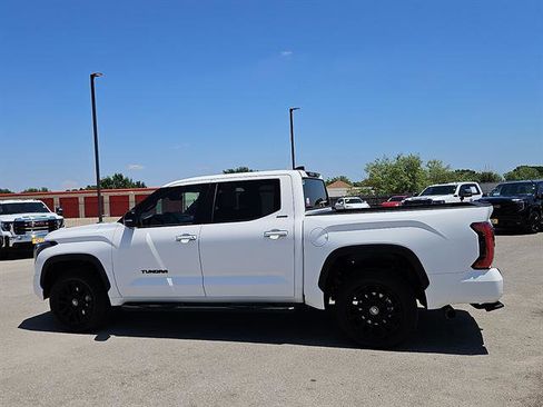 Used 2026 Toyota Tundra Limited AWD/4WD image 2