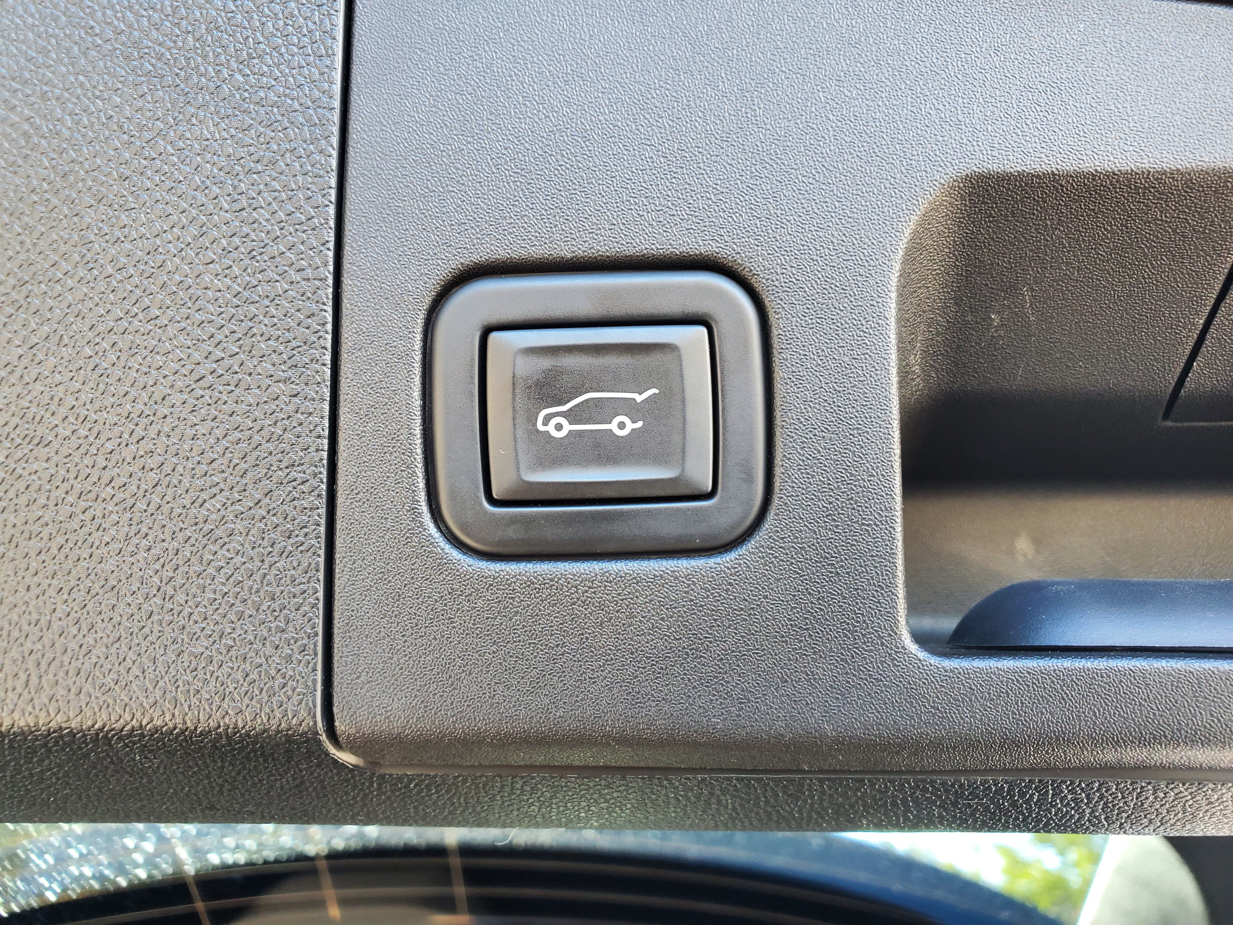 Used 2024 Cadillac XT4 Sport AWD/4WD image 36