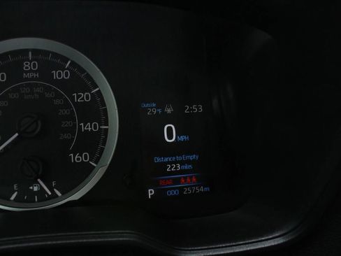 Used 2021 Toyota Corolla LE image 28