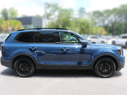 Certified 2025 Kia Telluride SX Prestige X-Line AWD/4WD image 9