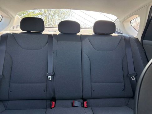 Used 2025 Kia K4 LXS image 50