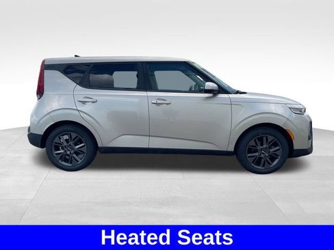 Used 2020 Kia Soul EX FWD image 6