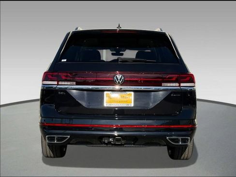 New 2026 Volkswagen Atlas SEL Premium R-Line image 5