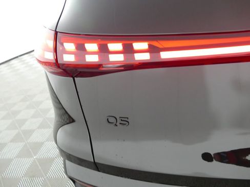 New 2025 Audi Q5 Premium Plus image 2