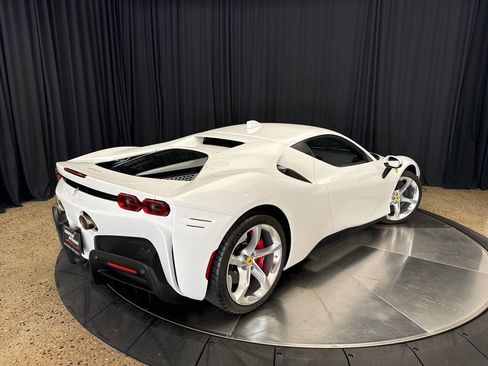 Used 2023 Ferrari SF90 Stradale image 9
