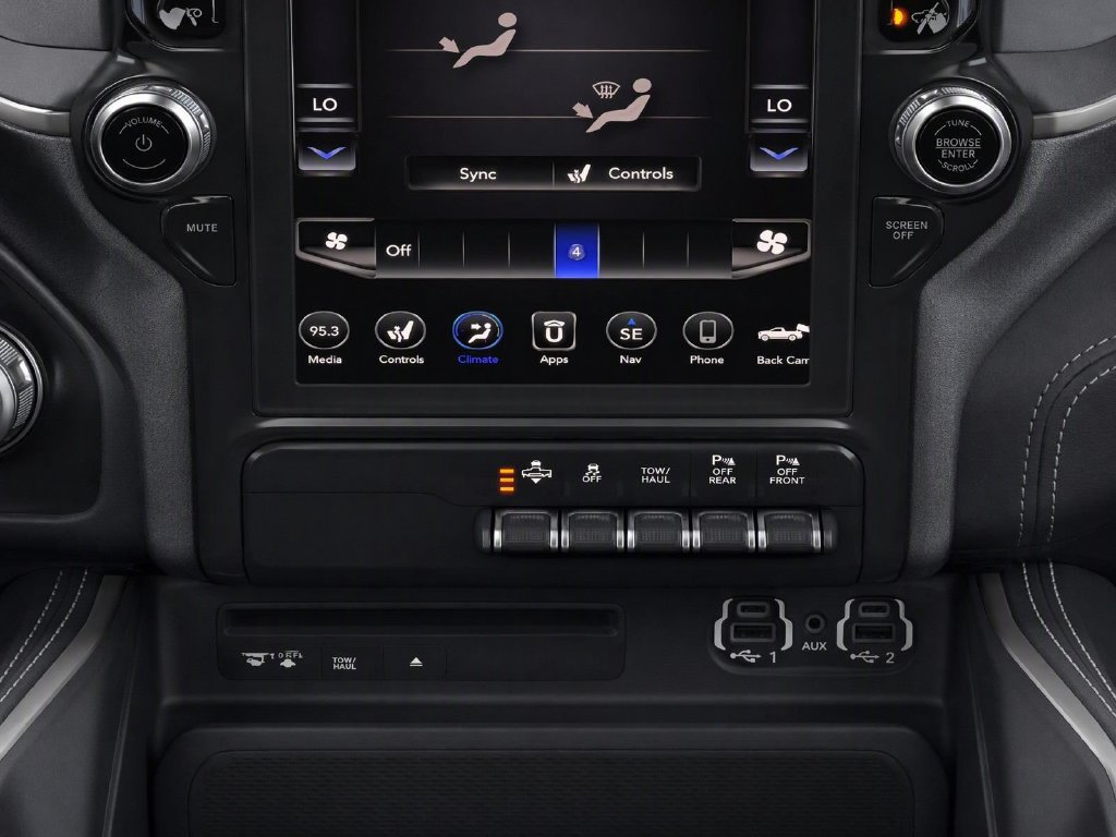 Used 2019 RAM 1500 Limited RWD image 19