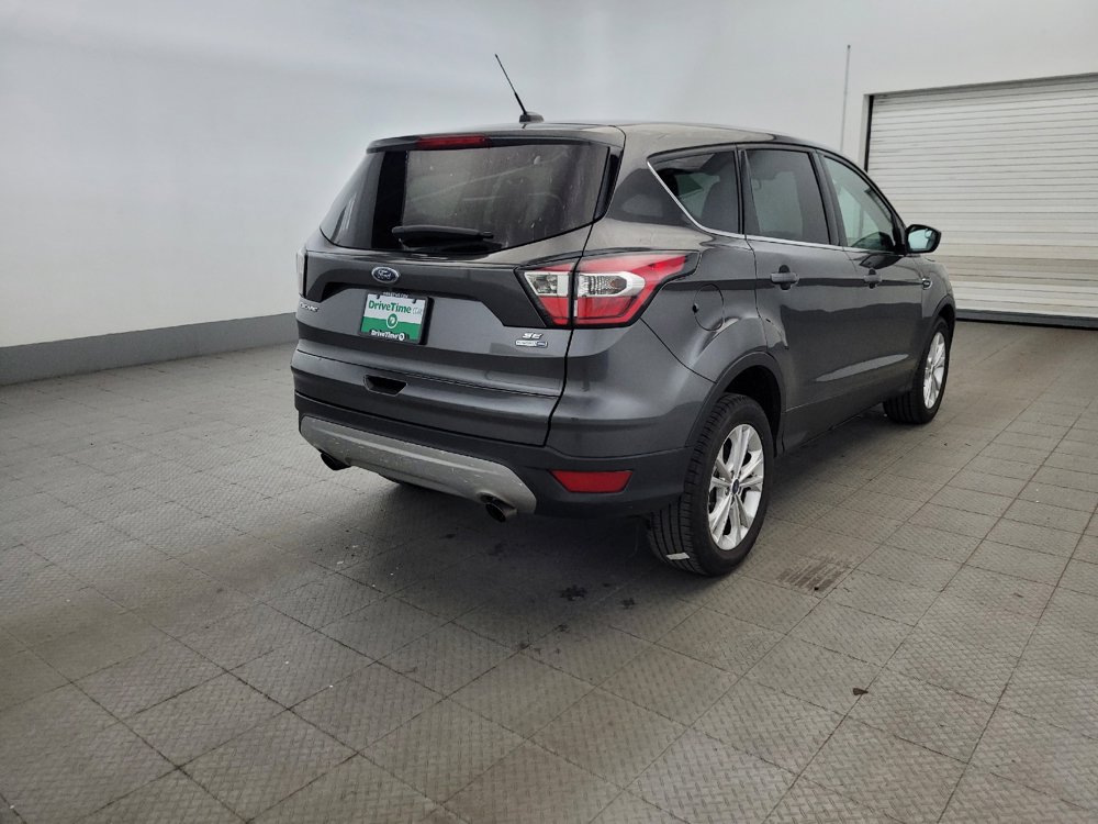 Used 2017 Ford Escape SE AWD/4WD image 9