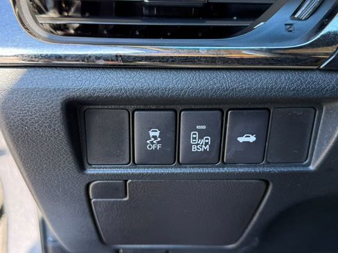 Used 2016 Toyota Avalon Touring image 30