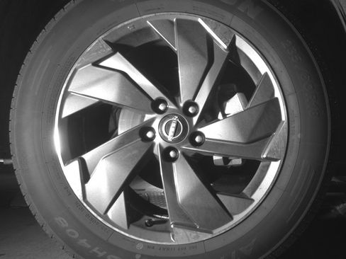Used 2025 Nissan Rogue SV FWD image 13