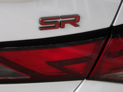 Certified 2024 Nissan Sentra SR image 9