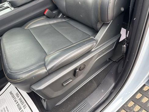 Used 2025 Ford Expedition Tremor image 11