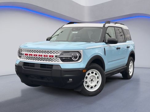 New 2026 Ford Bronco Sport Heritage w/ Convenience Package AWD/4WD image 2