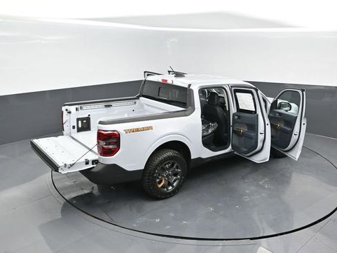 Used 2025 Ford Maverick Tremor AWD/4WD image 25