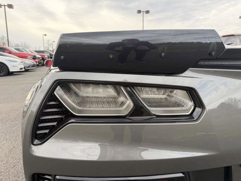 Used 2015 Chevrolet Corvette Z06 w/ 3LZ Preferred Equipment Group image 12