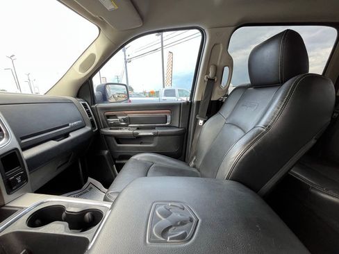 Used 2017 RAM 1500 Laramie AWD/4WD image 19