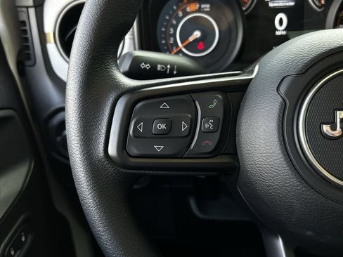 Used 2026 Jeep Wrangler Unlimited Sport AWD/4WD image 13