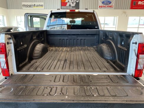 Certified 2022 Ford F350 XL w/ Power Equipment Group image 26