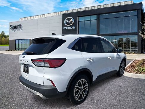 Used 2022 Ford Escape SEL image 3