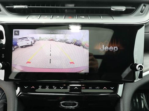 New 2026 Jeep Grand Cherokee L Limited AWD/4WD image 16