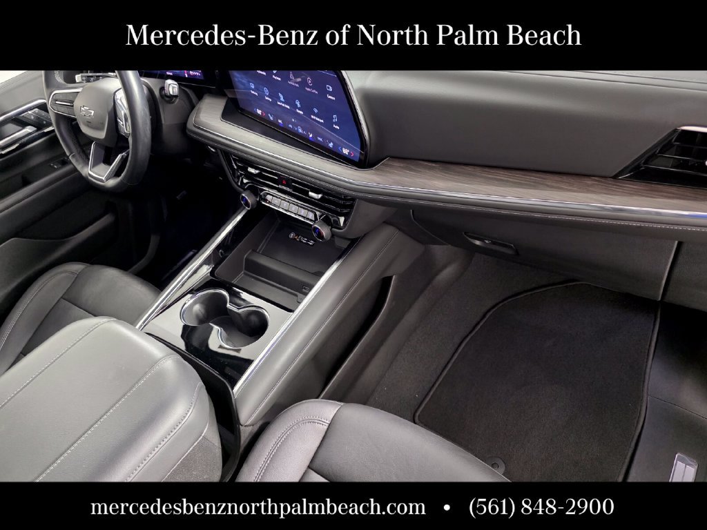 Used 2025 Chevrolet Suburban Z71 w/ Z71 Off-Road Package AWD/4WD image 34