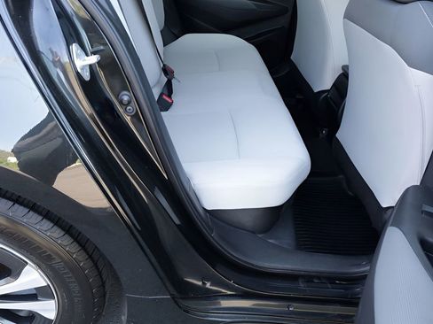 Certified 2022 Toyota Corolla LE FWD image 26