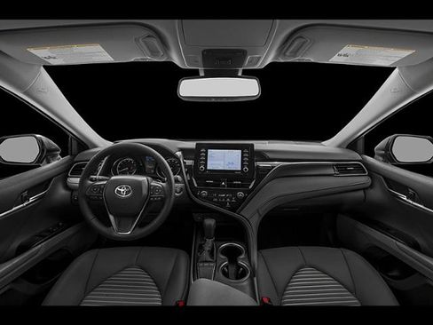 Used 2024 Toyota Camry LE FWD image 16