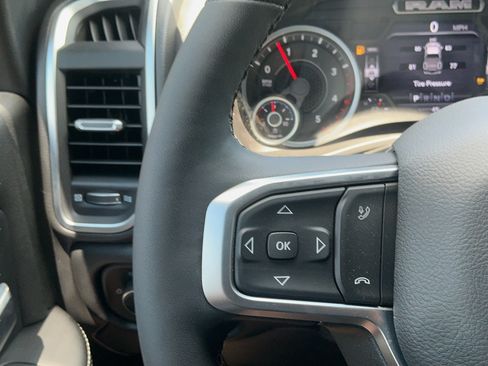 New 2025 RAM 2500 Big Horn AWD/4WD image 22