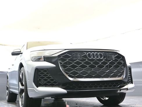 Used 2025 Audi RS Q8 performance w/ RS Design Package - Red image 42