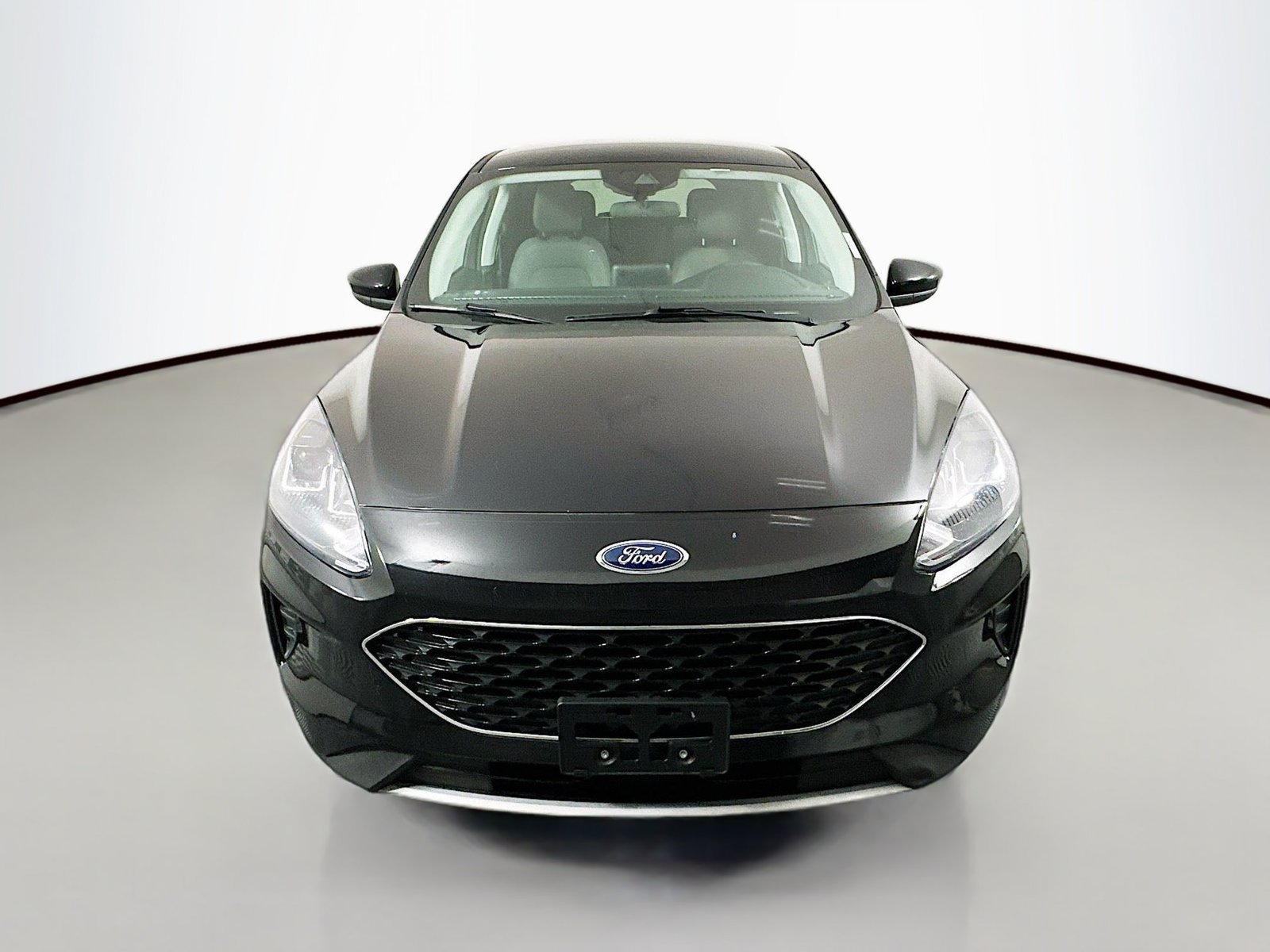 Used 2021 Ford Escape SE FWD image 2