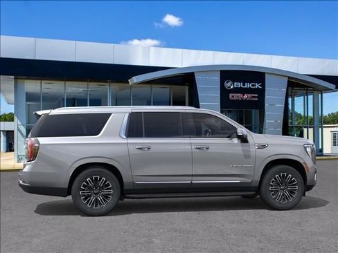 New 2026 GMC Yukon XL Elevation w/ Elevation Premium Package AWD/4WD image 5