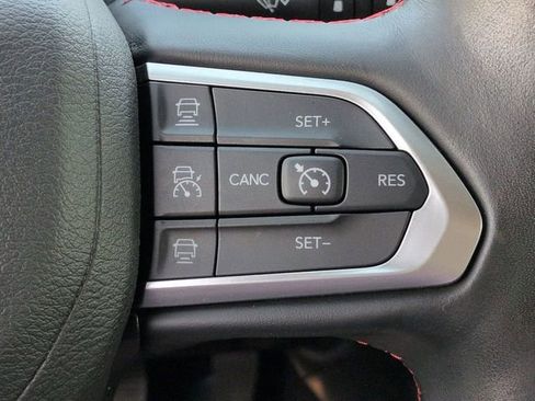 Certified 2022 Jeep Compass Trailhawk w/ Trailhawk Convenience Group AWD/4WD image 31