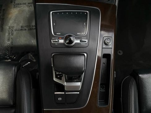 Used 2019 Audi Q5 2.0T Premium Plus w/ Premium Plus Package image 53