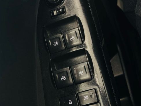 Used 2019 Chevrolet Colorado Z71 AWD/4WD image 39