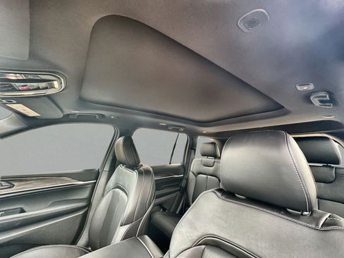 New 2026 Jeep Grand Cherokee Limited AWD/4WD image 40