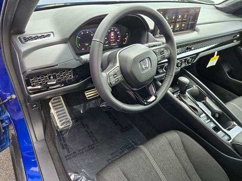 Used 2025 Honda Accord Sport image 18