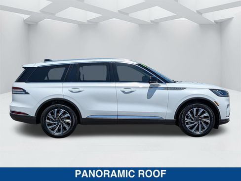 Used 2025 Lincoln Aviator AWD w/ Equipment Group 101A image 4