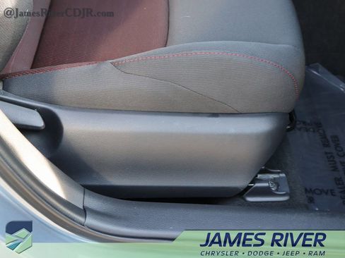 Used 2024 Toyota Corolla SE image 10