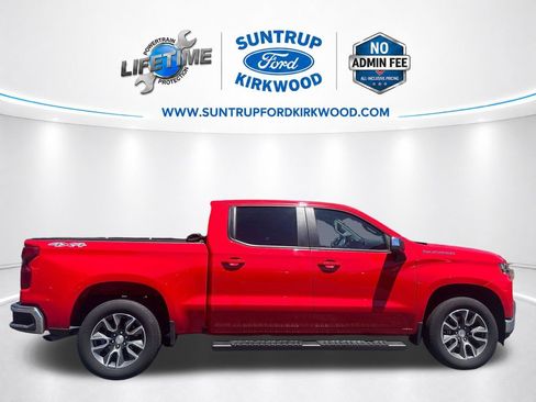 Used 2022 Chevrolet Silverado 1500 LT AWD/4WD image 8