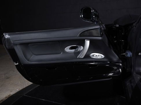 Used 2002 BMW Z8 image 15