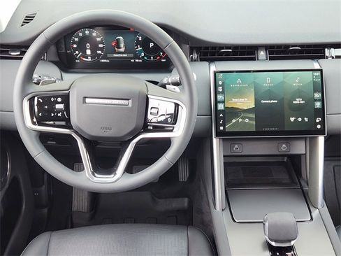 Used 2024 Land Rover Discovery Sport S image 26