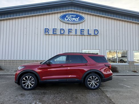 New 2026 Ford Explorer ST-Line AWD/4WD image 1