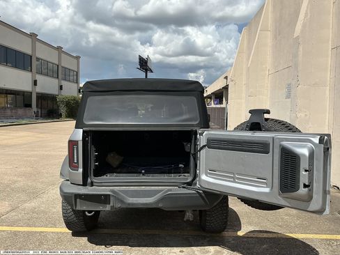 Used 2022 Ford Bronco Black Diamond AWD/4WD image 10