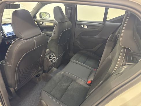 New 2026 Volvo XC40 B5 Ultra w/ Climate Package image 21