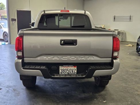 Used 2019 Toyota Tacoma SR w/ SX Package RWD image 3